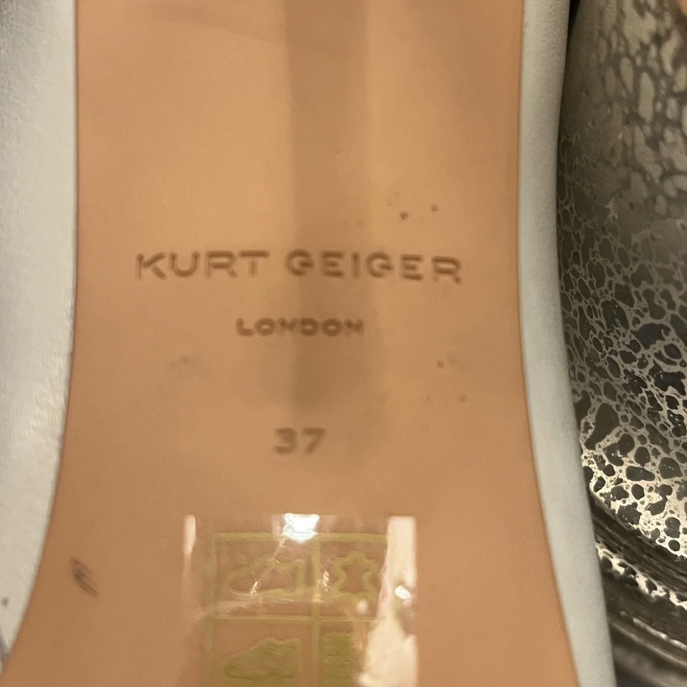 KURT GEIGER stunning boots. Soft leather and in new condition. Bling, Bling!!!! - Picture 12 of 13